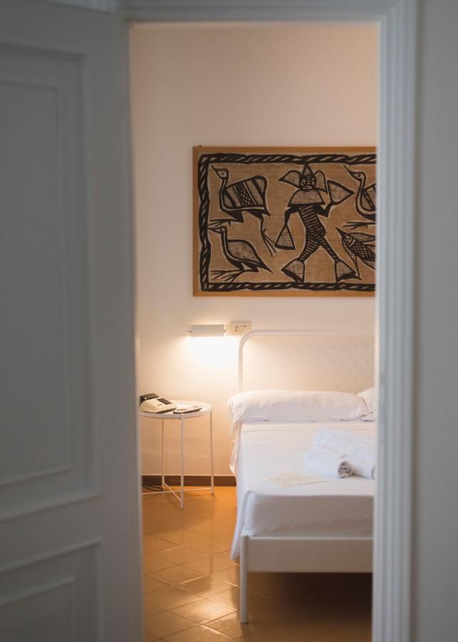 Mami Sabaudia Hotel 外观 照片