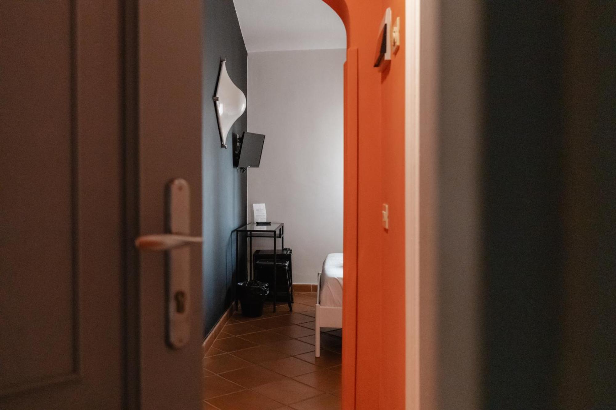 Mami Sabaudia Hotel 外观 照片